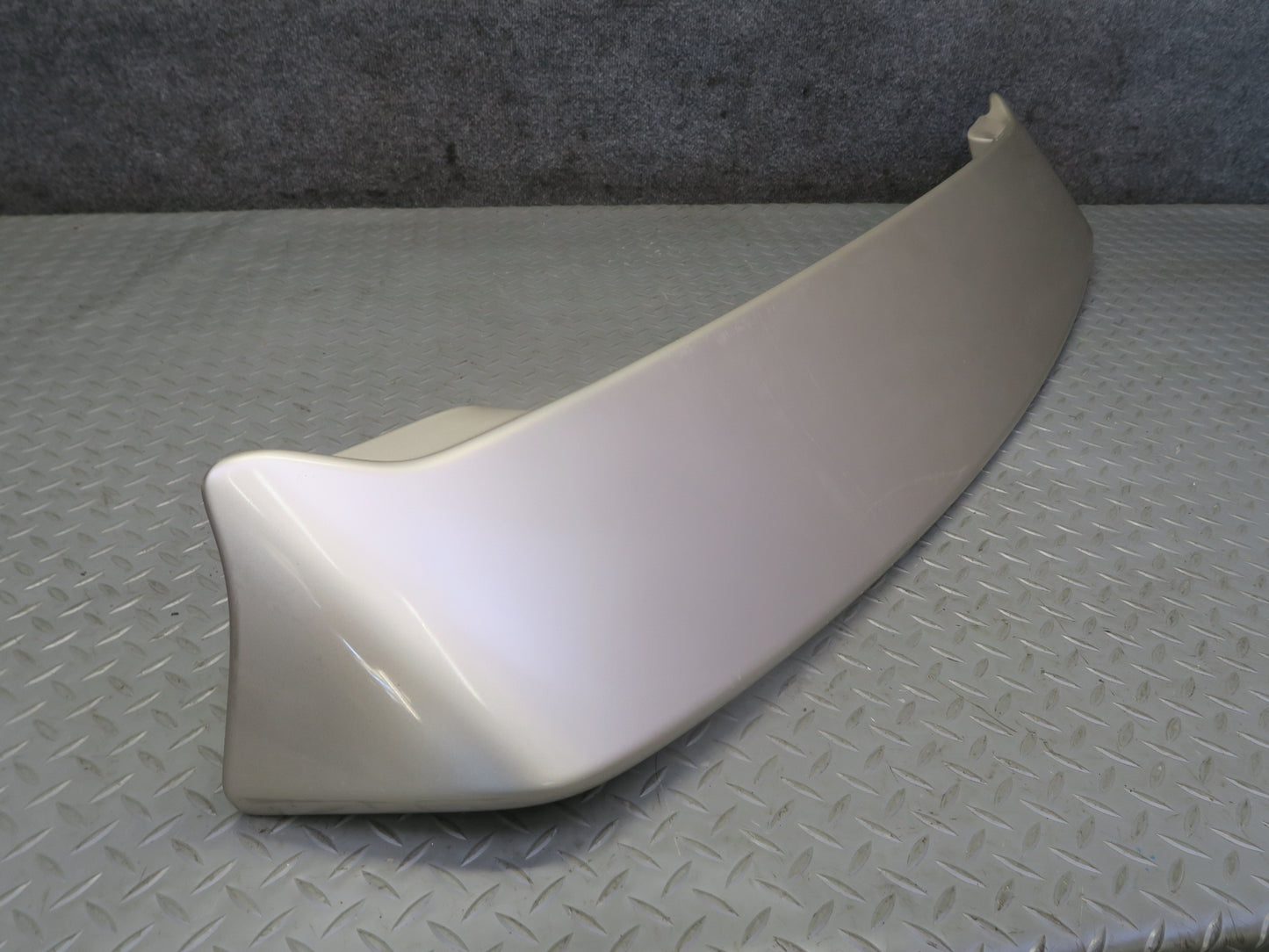 2003-2009 Lexus UZJ120L GX470 Rear Trunk Spoiler Wing w Brake Light Savannah