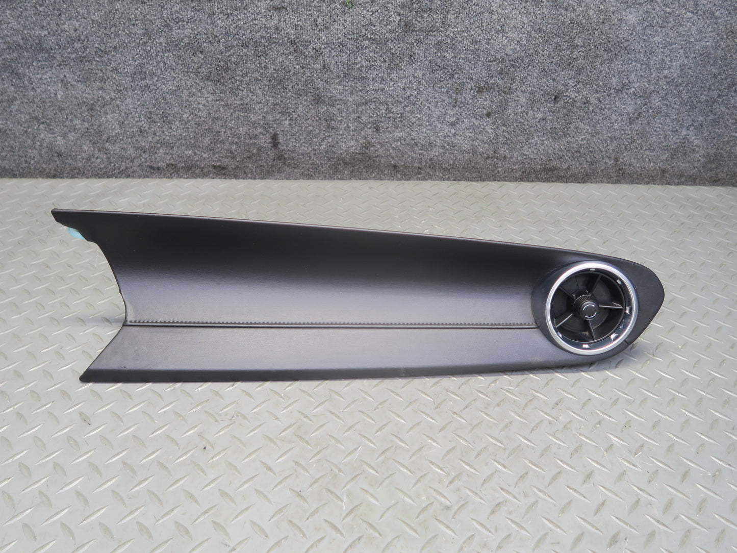 16-24 Chevrolet Camaro Dash Right Trim Bezel Cover Panel JET Black 84124221 OEM