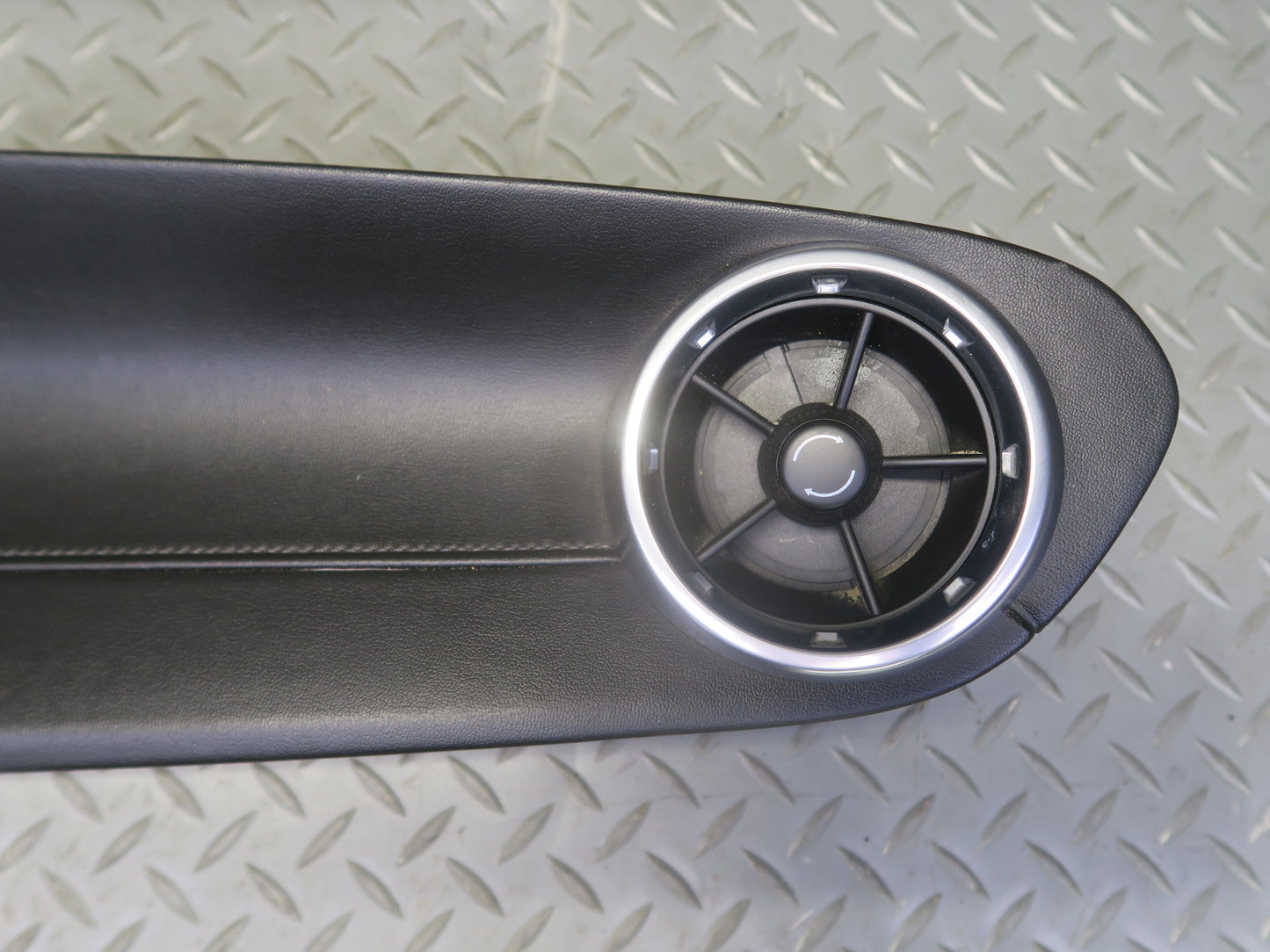 16-24 Chevrolet Camaro Dash Right Trim Bezel Cover Panel JET Black 84124221 OEM