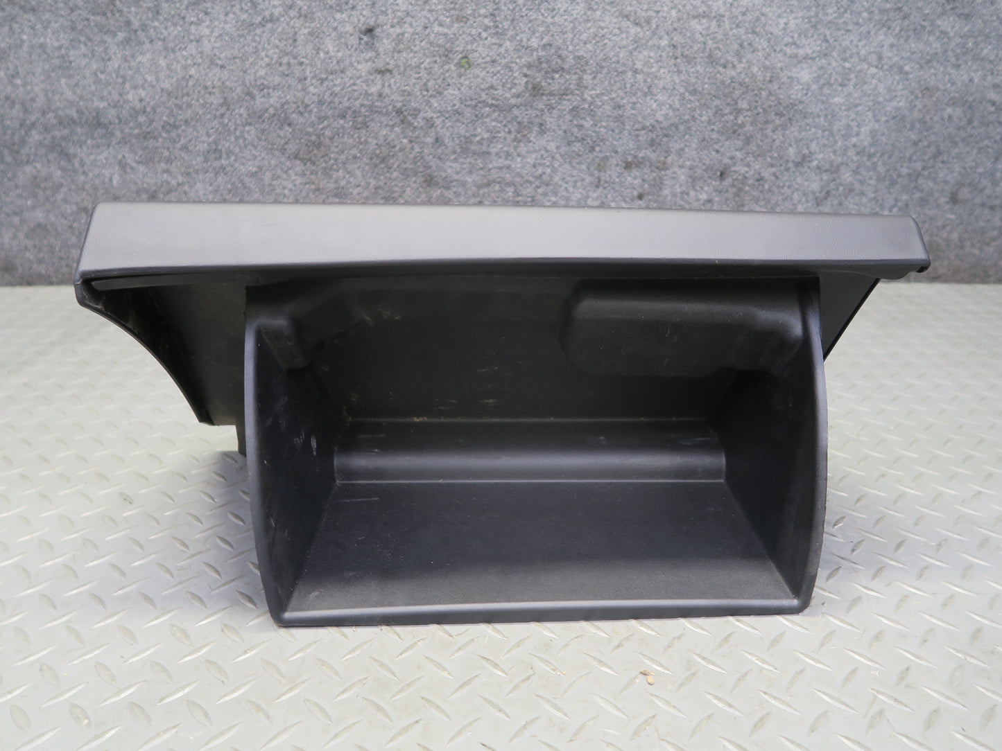 16-24 Chevrolet Camaro Glove Box Compartment Storage JET Black OEM