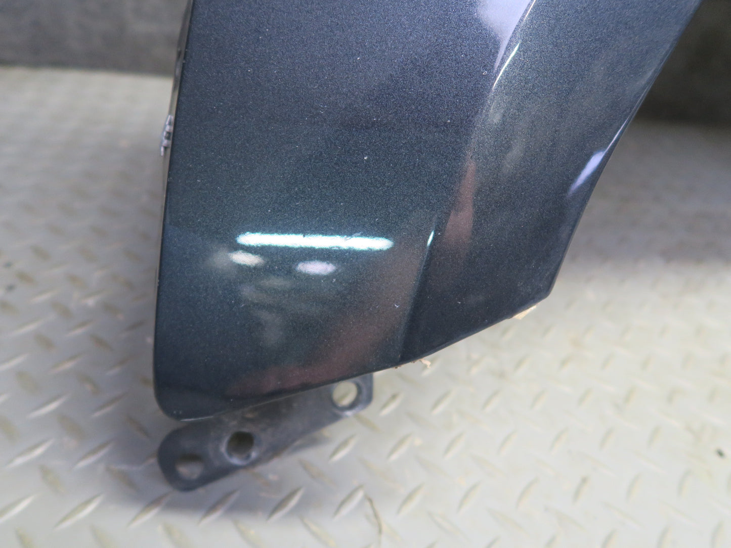 16-24 Chevrolet Camaro SS Front Left Fender Shell Panel Cover Nightfall Gray OEM