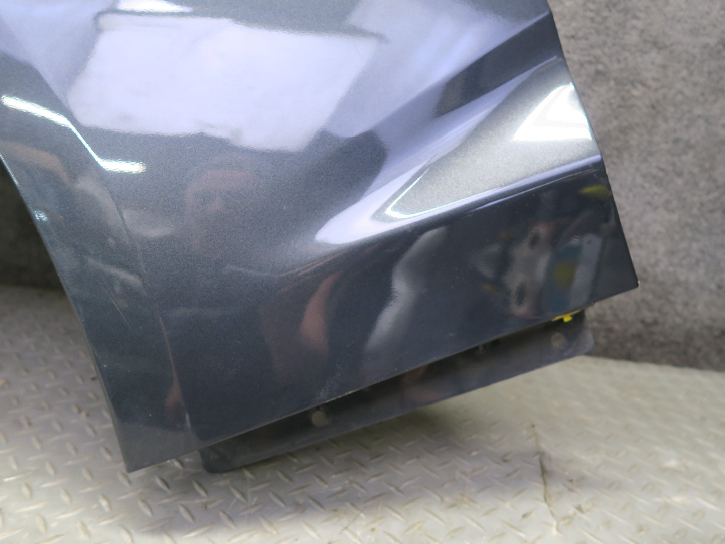 16-24 Chevrolet Camaro SS Front Left Fender Shell Panel Cover Nightfall Gray OEM