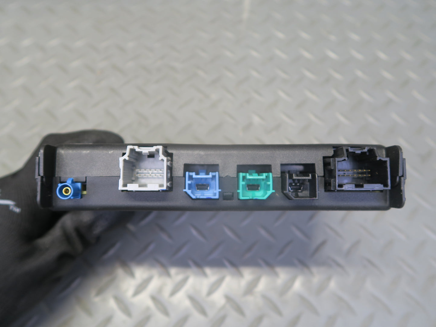 16-18 Chevrolet Camaro SS Multimedia Interface Control Module 84364936 OEM