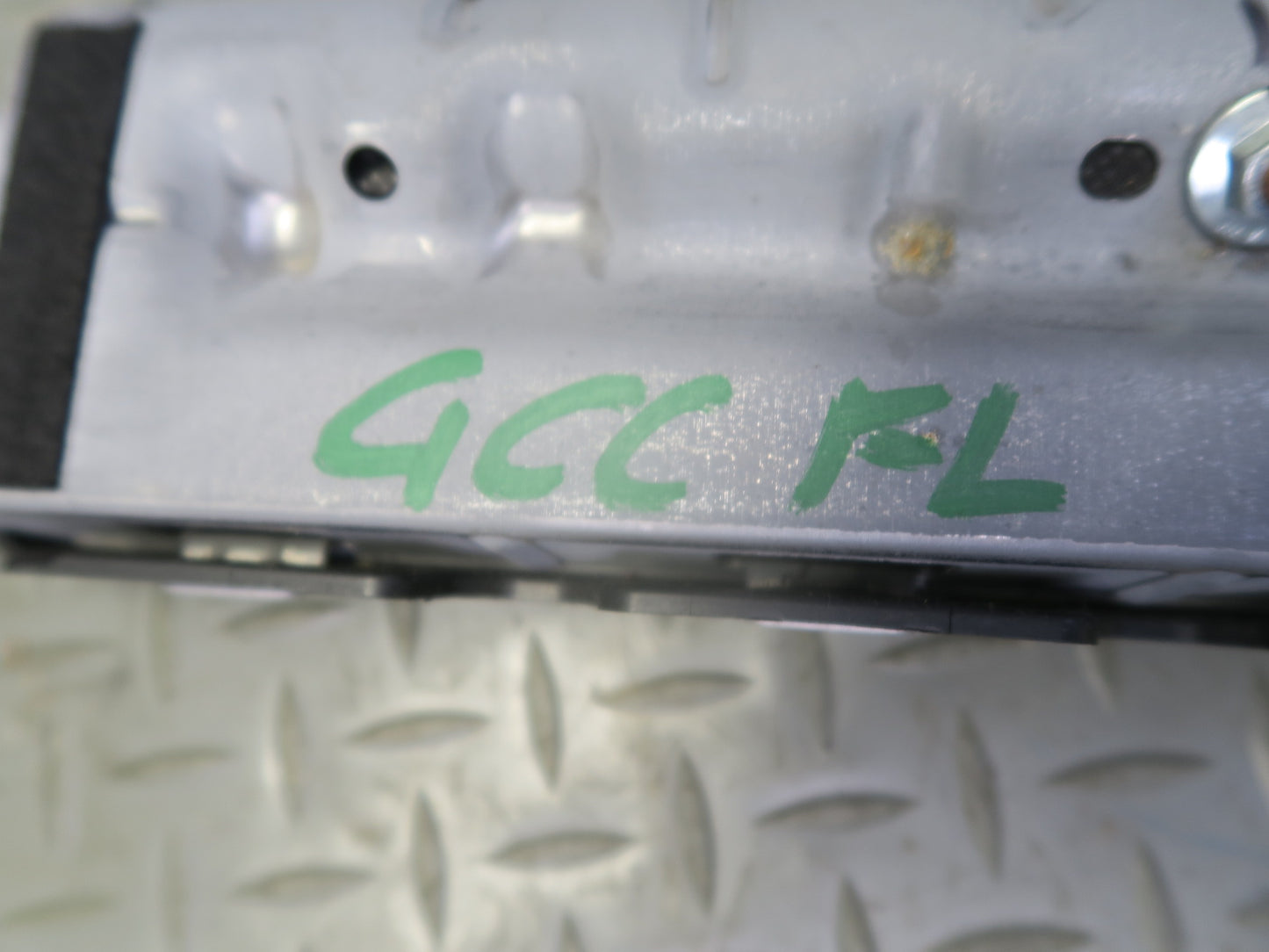 16-24 CHEVROLET CAMARO SS FRONT LEFT SIDE UNDER DASH KNEE SRS AIRBAG OEM