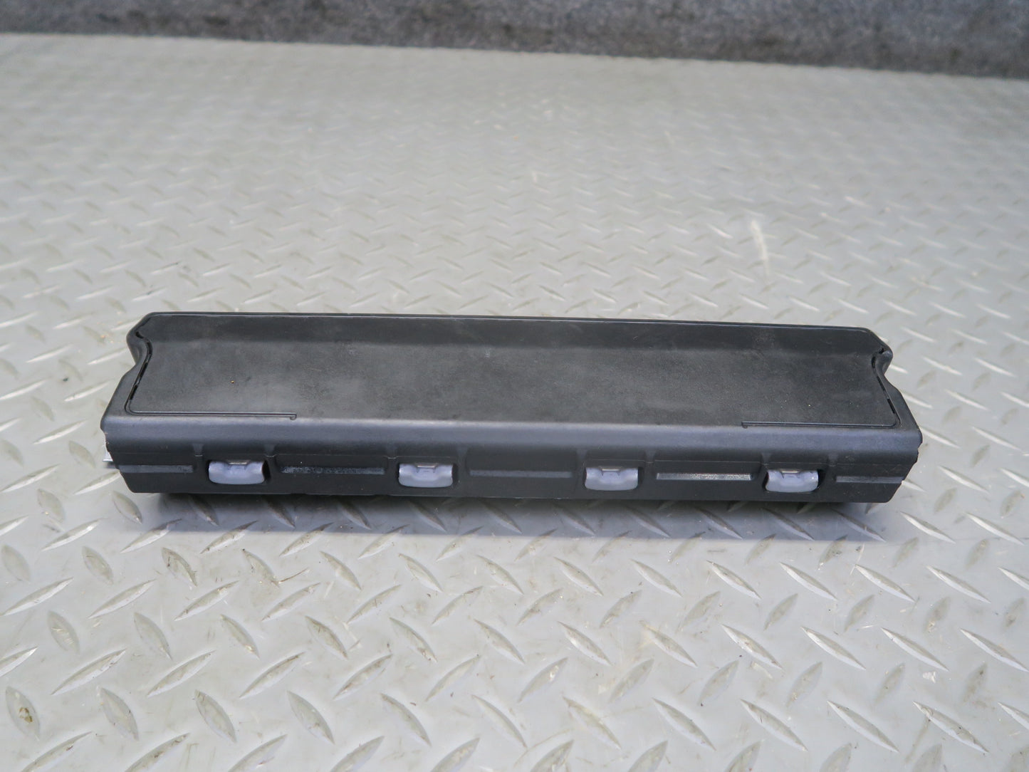 16-24 CHEVROLET CAMARO SS FRONT LEFT SIDE UNDER DASH KNEE SRS AIRBAG OEM