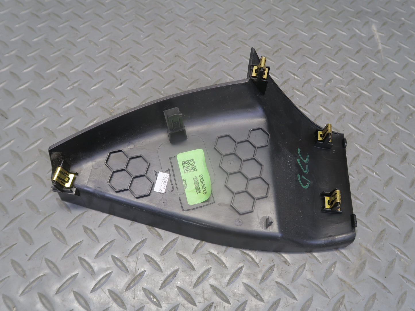 16-24 Chevrolet Camaro SS Set of 2 Dash Front Left & Right END Trim Cover OEM