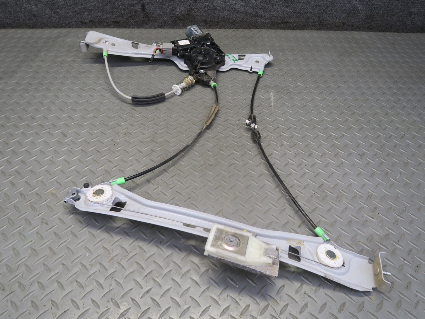 16-24 Chevrolet Camaro SS Convertible Right Door Window Regulator w Motor OEM