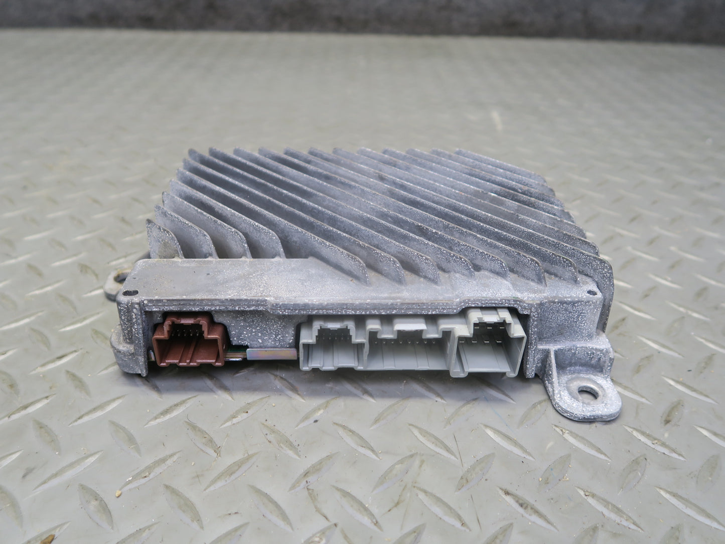 16-18 Chevrolet Camaro SS Bose Audio Radio Amplifier AMP 84088429 OEM