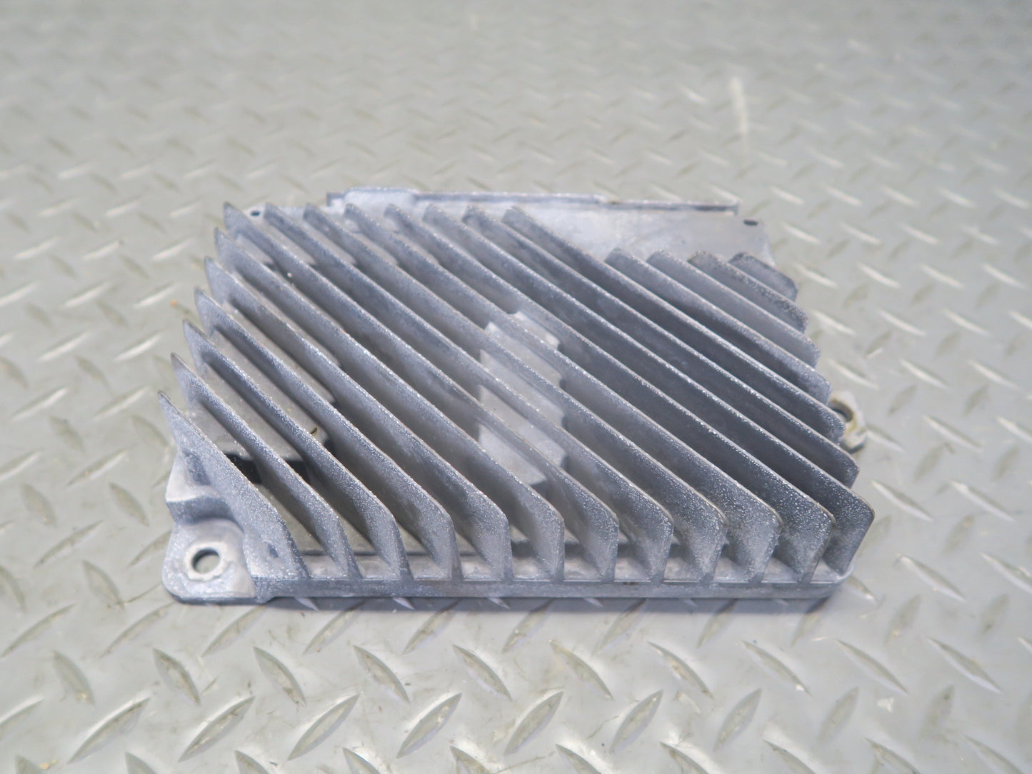 16-18 Chevrolet Camaro SS Bose Audio Radio Amplifier AMP 84088429 OEM