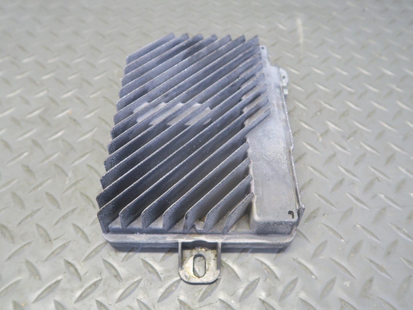 16-18 Chevrolet Camaro SS Bose Audio Radio Amplifier AMP 84088429 OEM