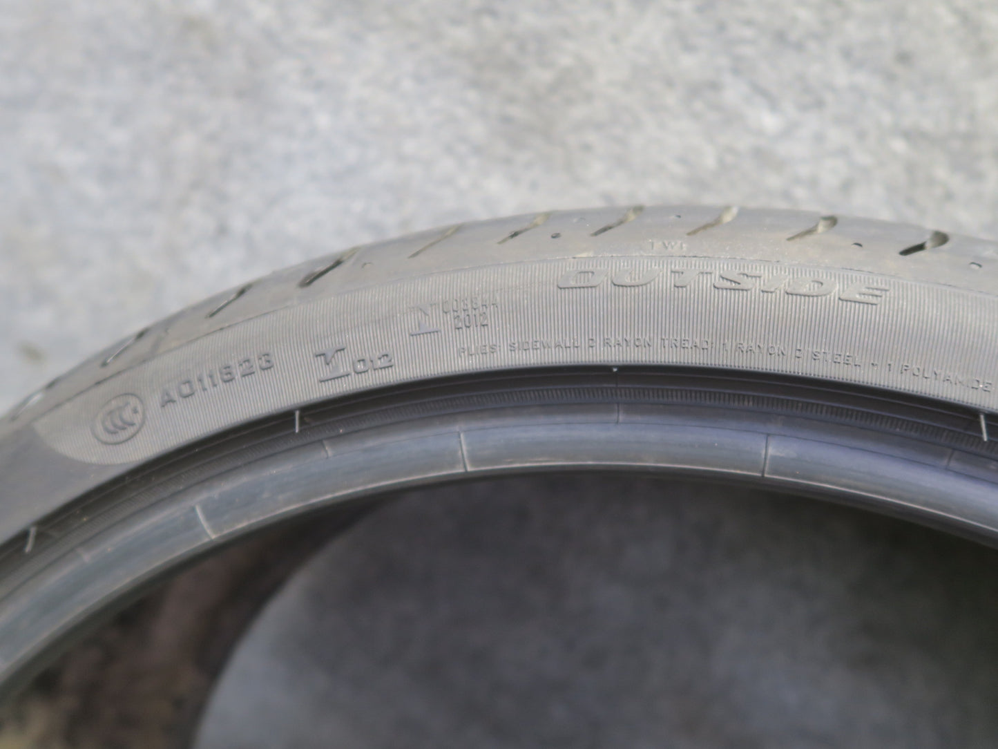 Pirelli Pzero Summer Tire 255/30 ZR20 92Y 0423 7/32 Tread