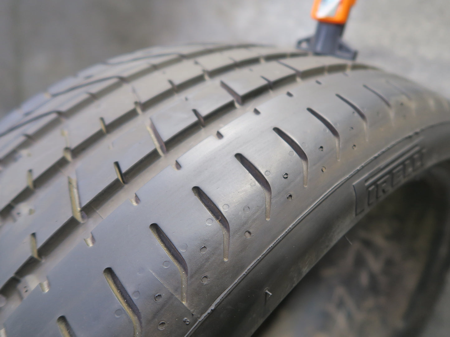 Pirelli Pzero Summer Tire 255/30 ZR20 92Y 0423 7/32 Tread