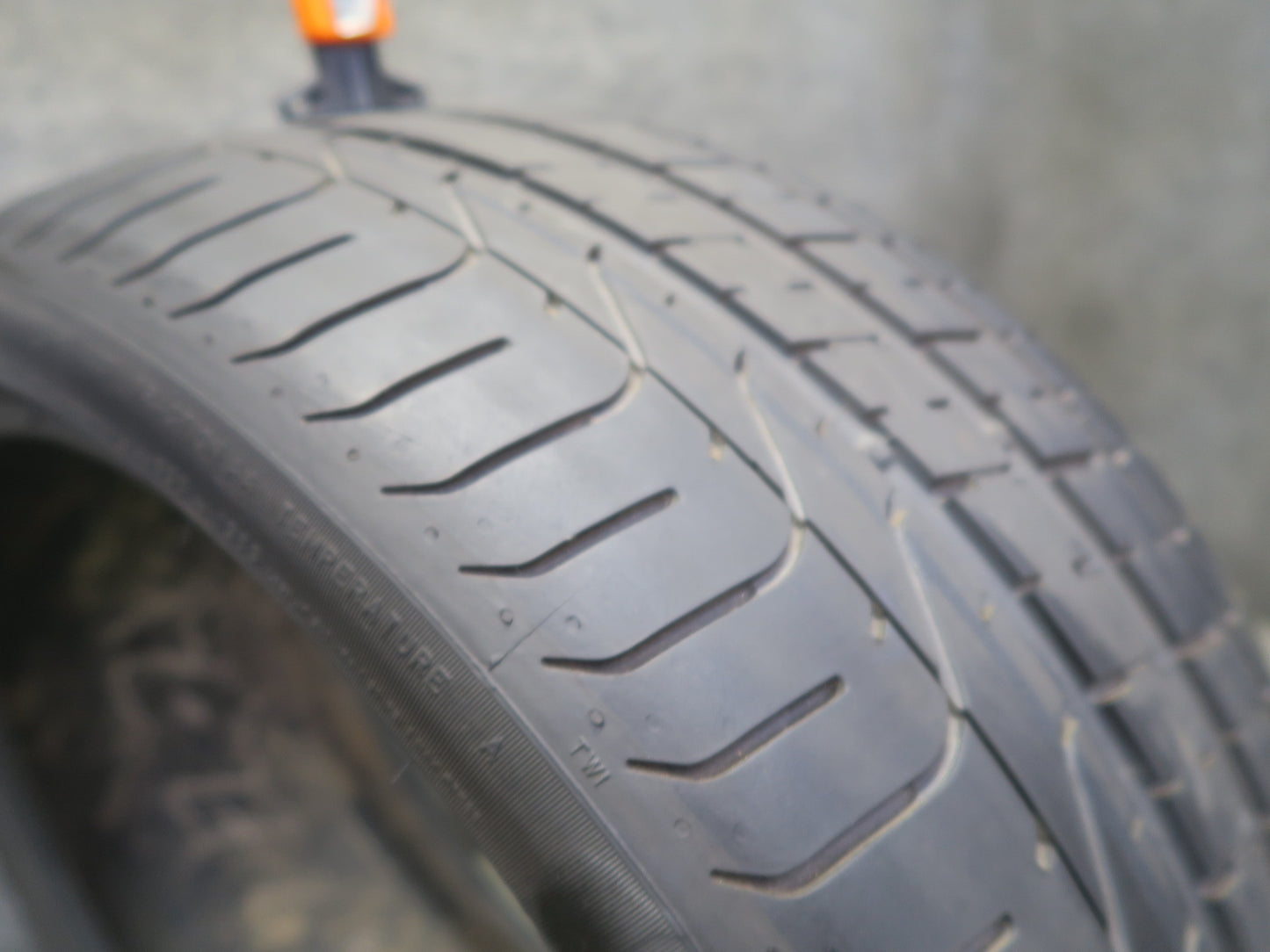 Pirelli Pzero Summer Tire 255/30 ZR20 92Y 0423 7/32 Tread