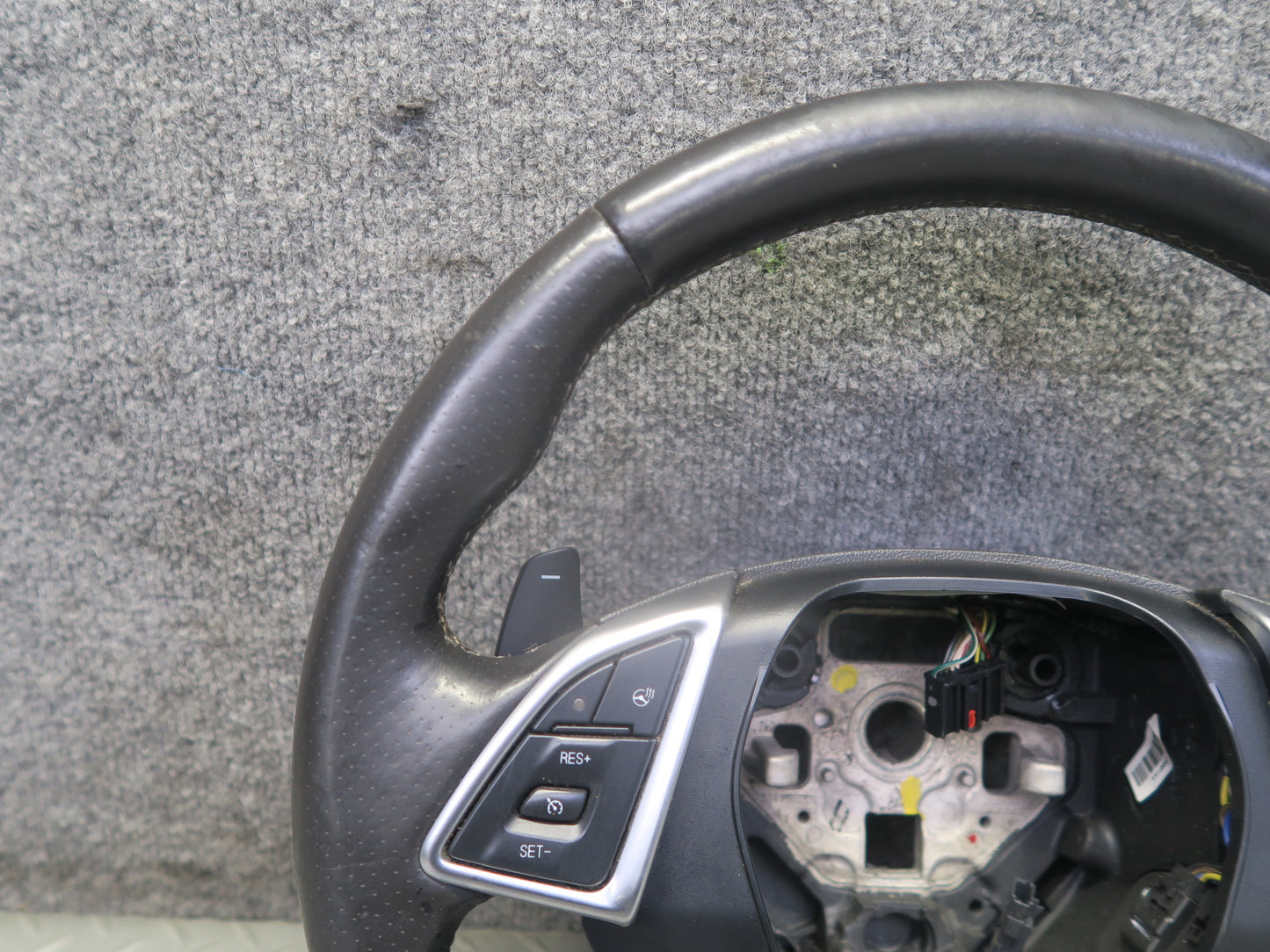 16-23 Chevrolet Camaro SS A/T Leather Heated Steering w Controls & Shifters OEM