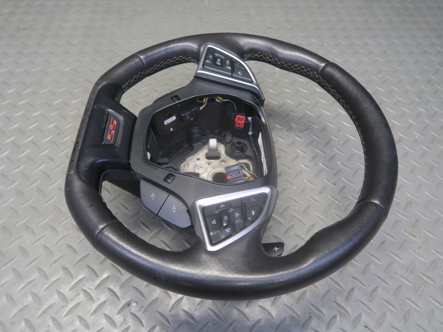 16-23 Chevrolet Camaro SS A/T Leather Heated Steering w Controls & Shifters OEM