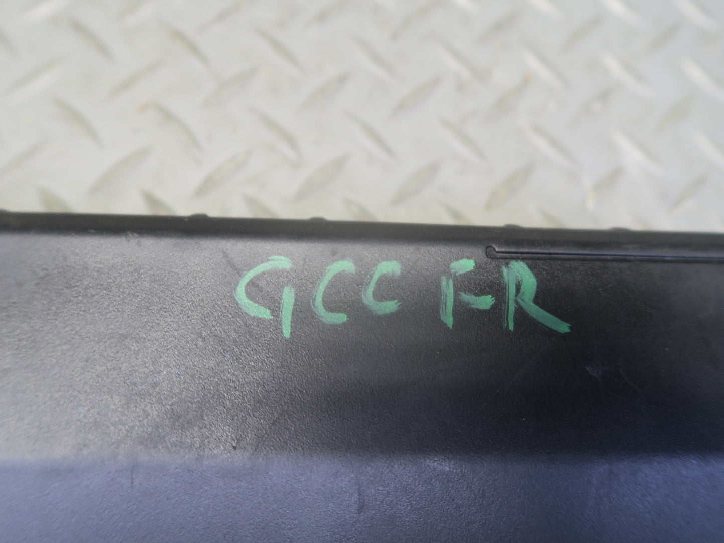 16-24 CHEVROLET CAMARO SS FRONT RIGHT SIDE UNDER DASH KNEE SRS AIRBAG OEM