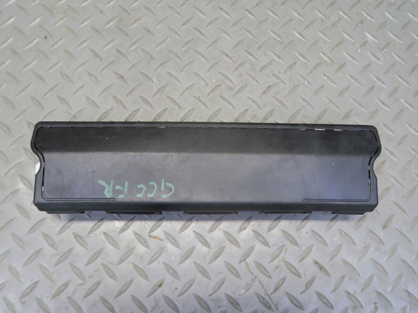 16-24 CHEVROLET CAMARO SS FRONT RIGHT SIDE UNDER DASH KNEE SRS AIRBAG OEM