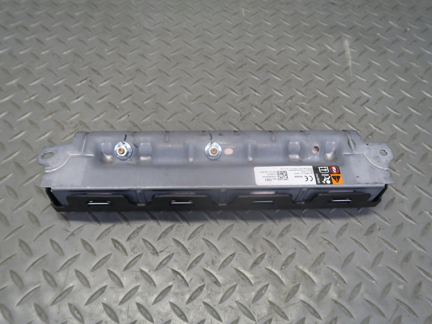 16-24 CHEVROLET CAMARO SS FRONT RIGHT SIDE UNDER DASH KNEE SRS AIRBAG OEM