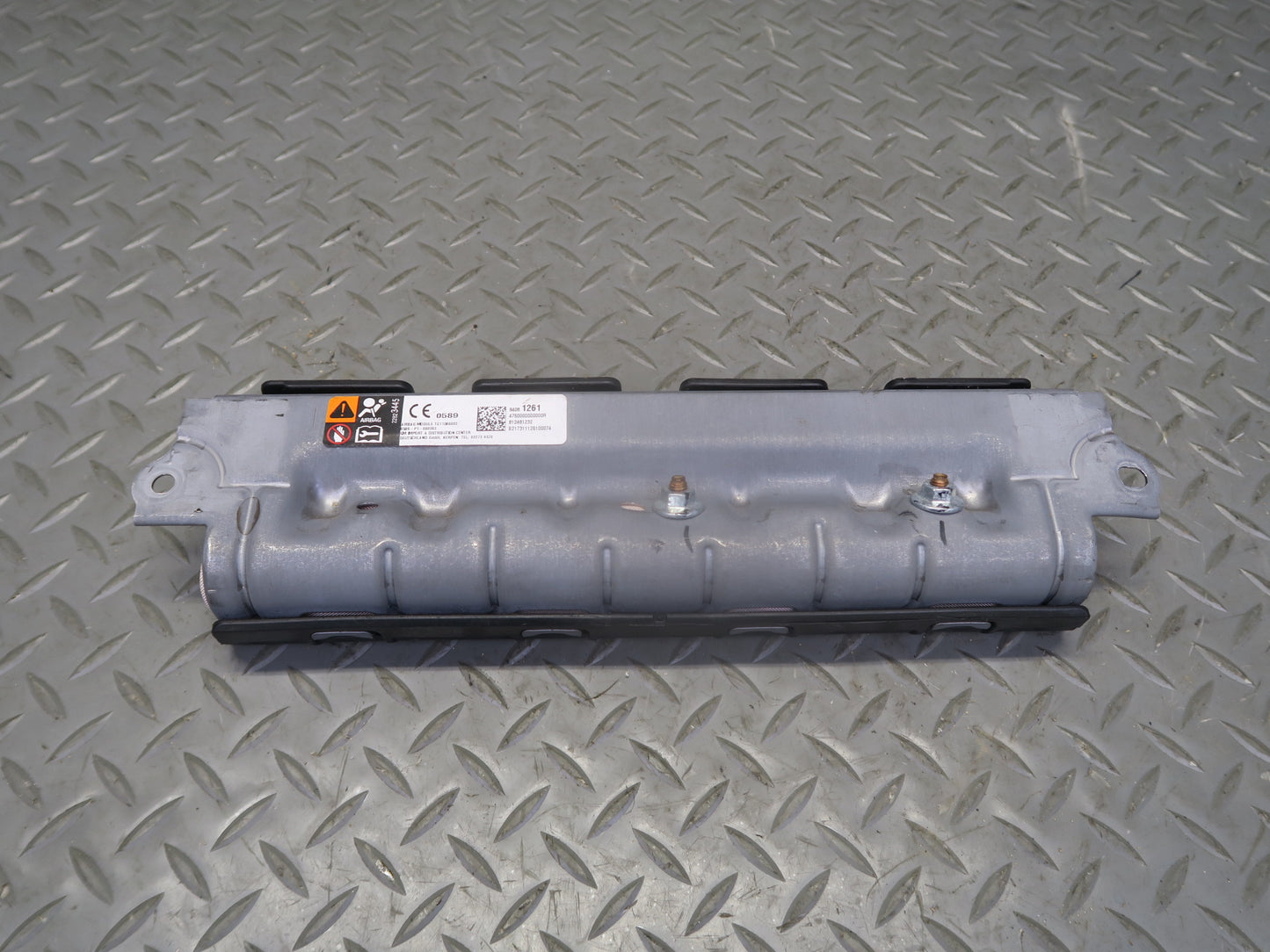 16-24 CHEVROLET CAMARO SS FRONT RIGHT SIDE UNDER DASH KNEE SRS AIRBAG OEM