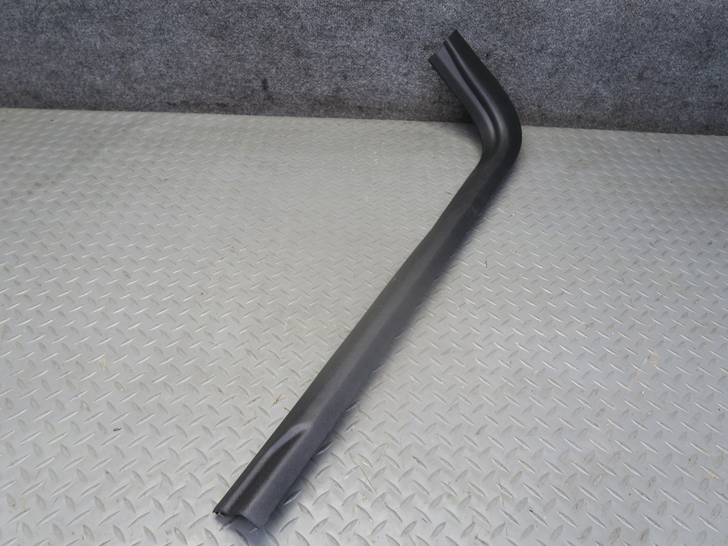 16-24 Chevrolet Camaro SS Set of 2 Left & Right Door Scuff Sill Plate Trim OEM