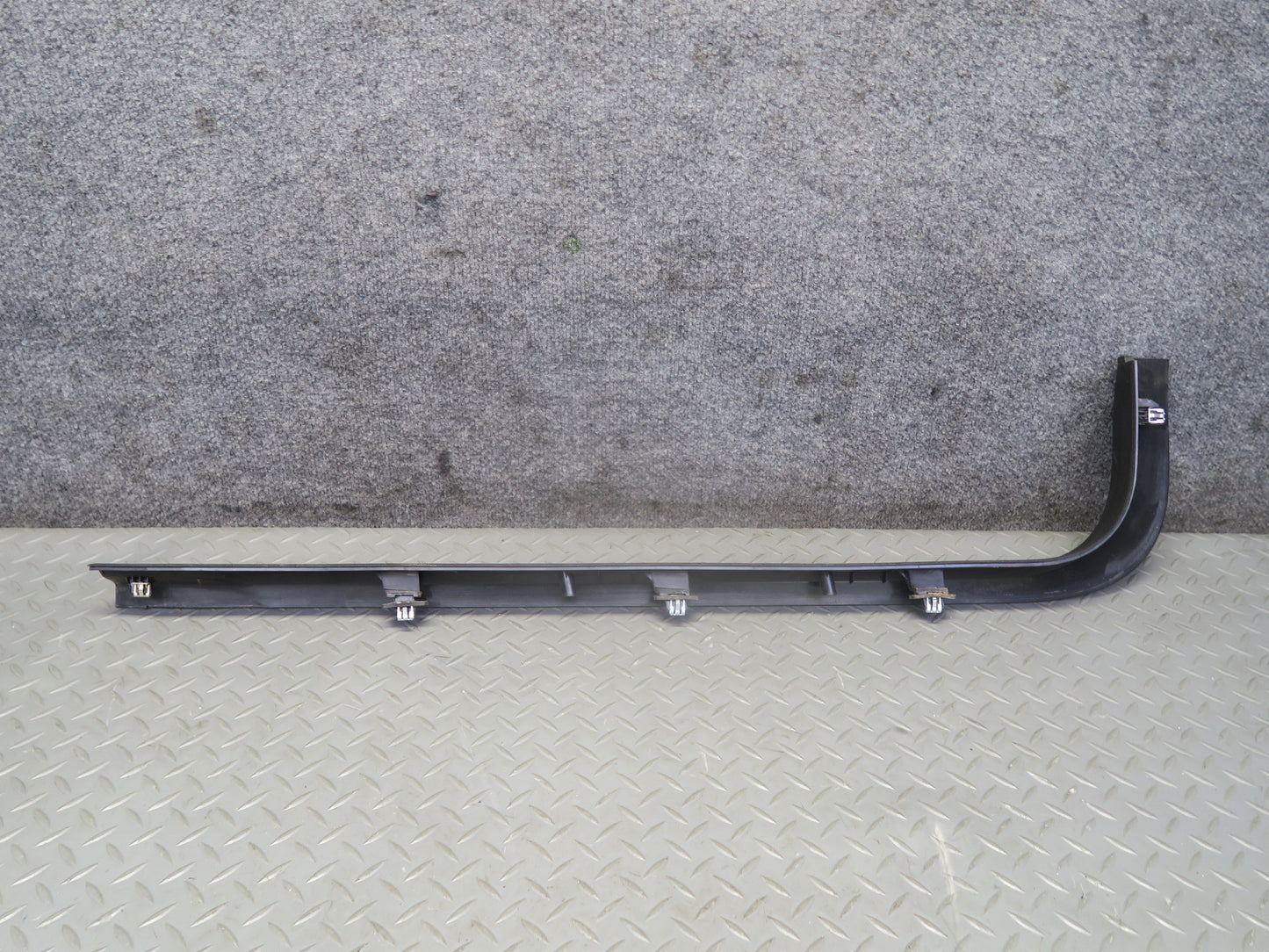 16-24 Chevrolet Camaro SS Set of 2 Left & Right Door Scuff Sill Plate Trim OEM