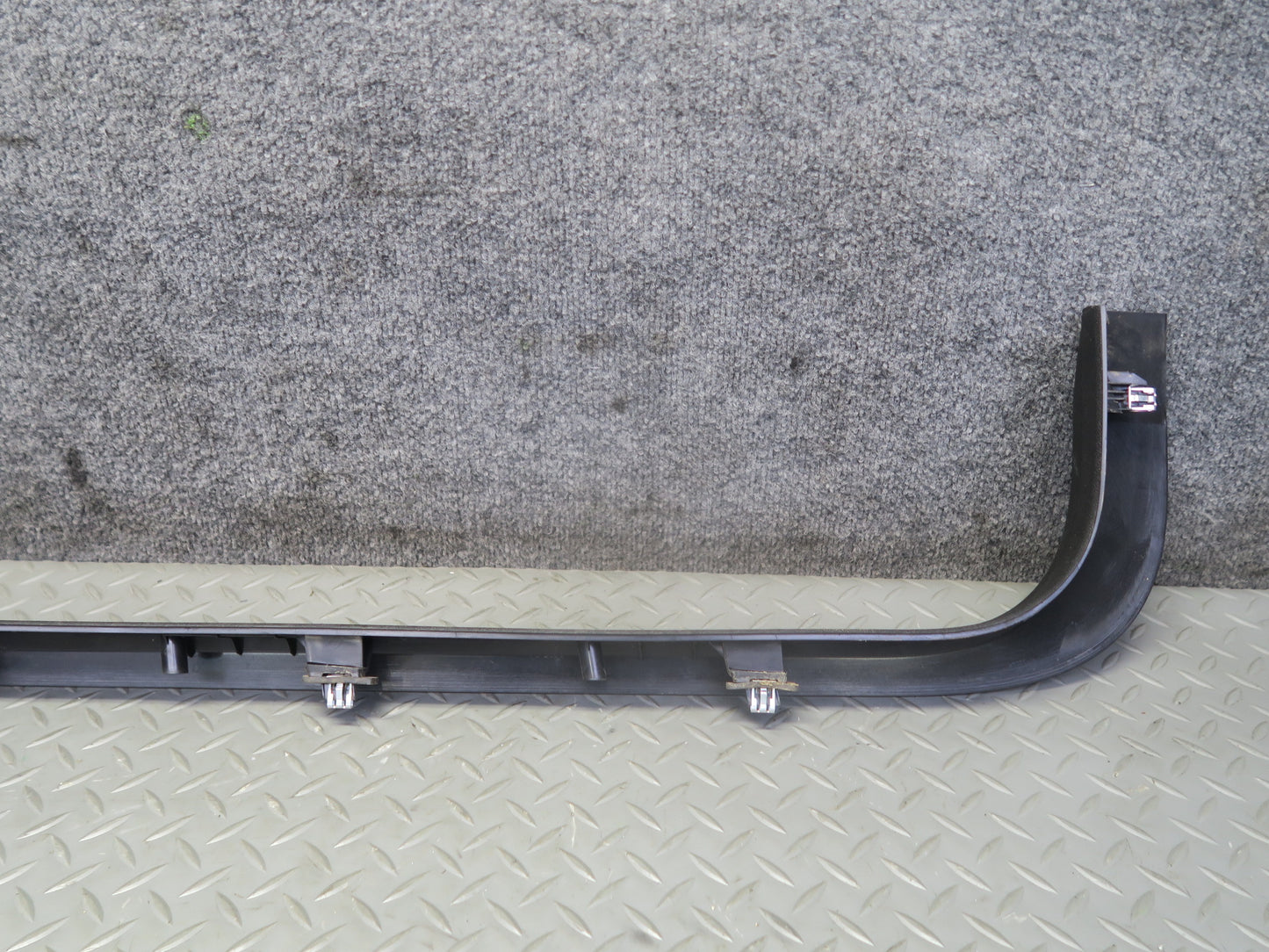 16-24 Chevrolet Camaro SS Set of 2 Left & Right Door Scuff Sill Plate Trim OEM