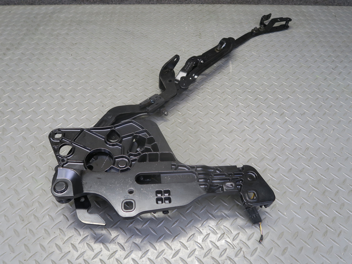 16-24 Chevrolet Camaro SS Convertible TOP Roof Left Hinge w Cylinder OEM
