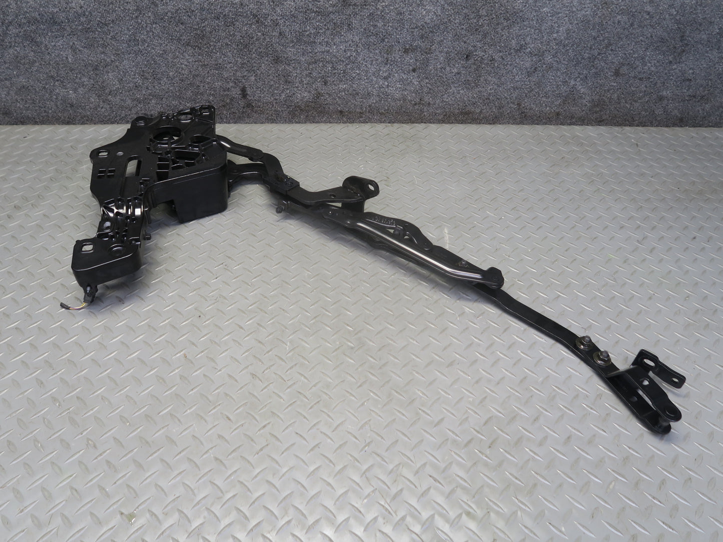 16-24 Chevrolet Camaro SS Convertible TOP Roof Left Hinge w Cylinder OEM