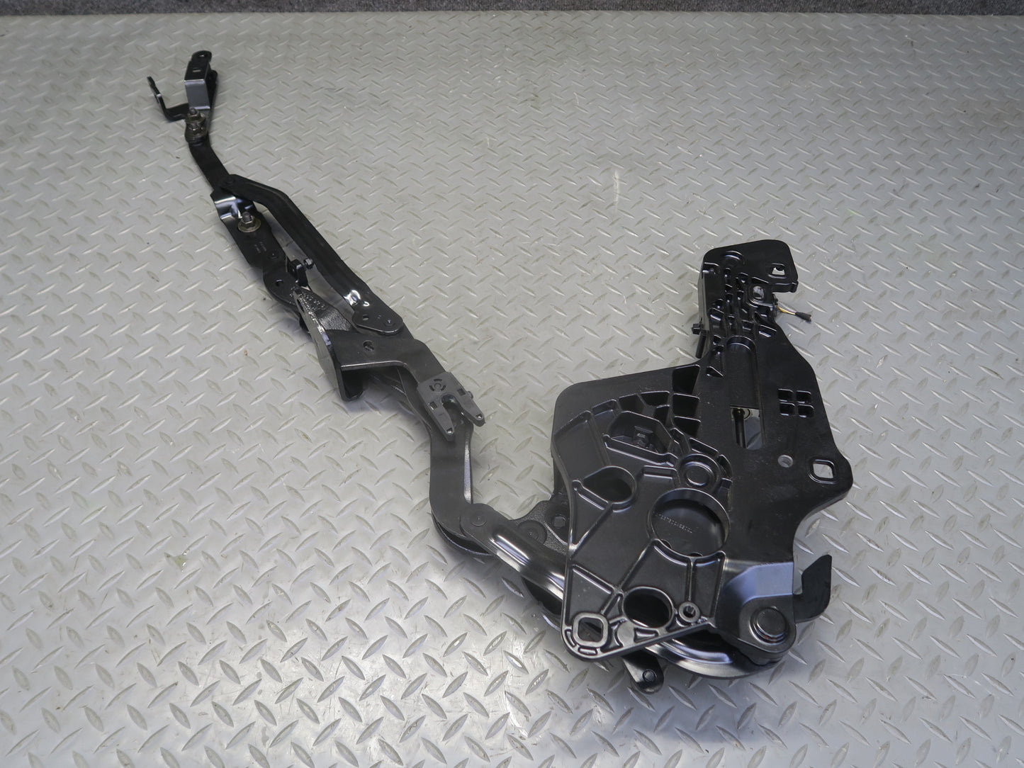 16-24 Chevrolet Camaro SS Convertible TOP Roof Left Hinge w Cylinder OEM