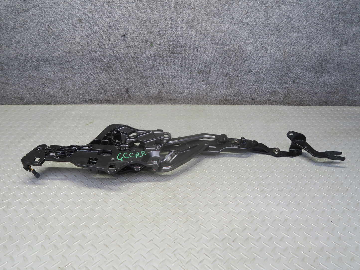 16-24 Chevrolet Camaro SS Convertible TOP Roof Rear Right Hinge w Cylinder OEM