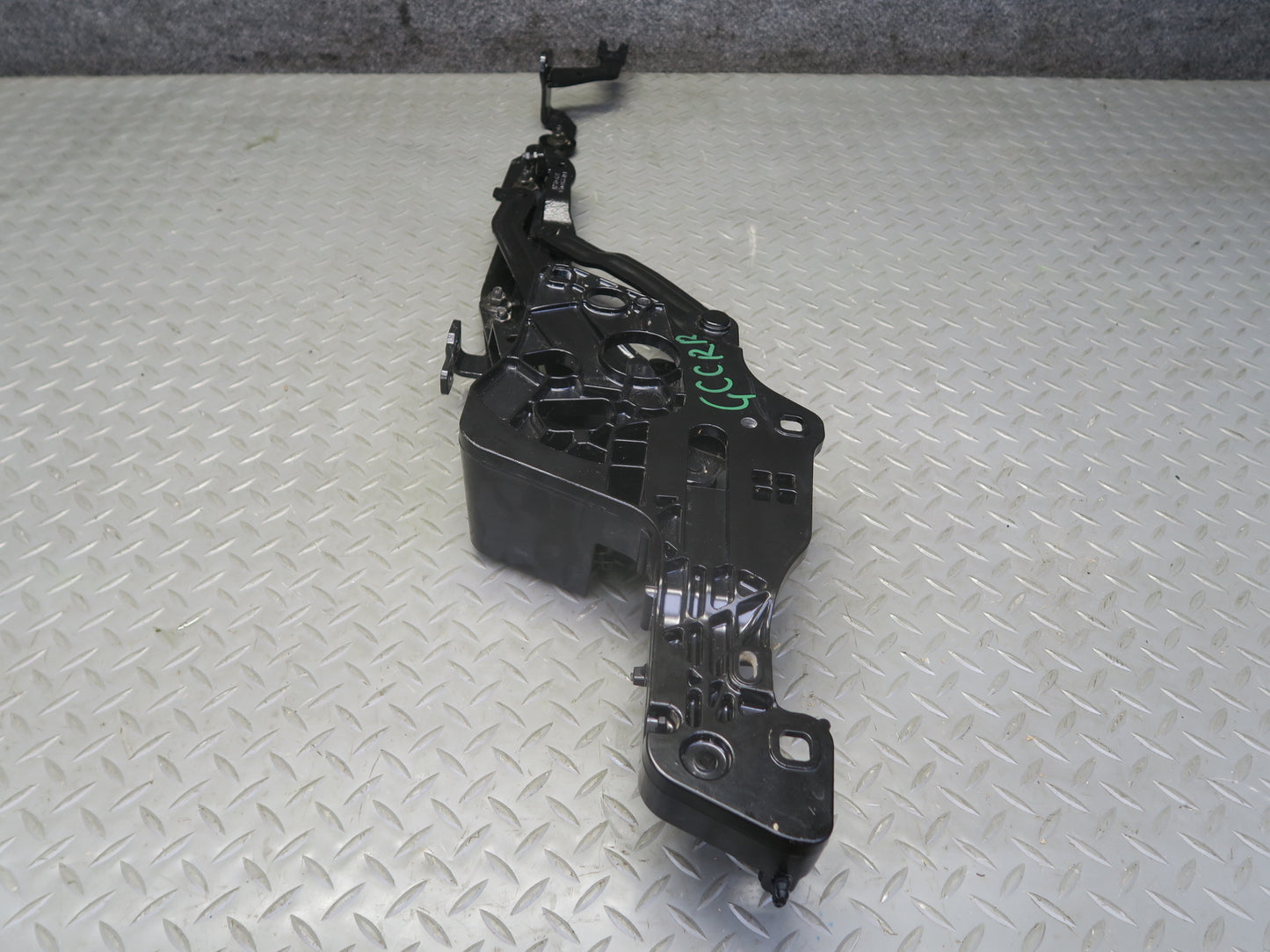 16-24 Chevrolet Camaro SS Convertible TOP Roof Rear Right Hinge w Cylinder OEM
