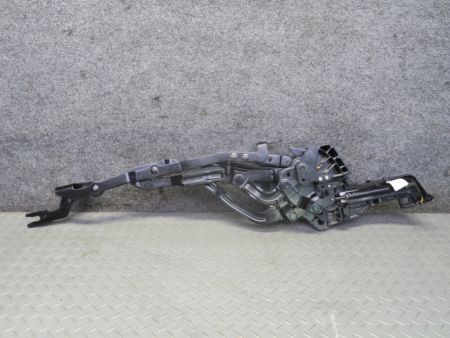 16-24 Chevrolet Camaro SS Convertible TOP Roof Rear Right Hinge w Cylinder OEM