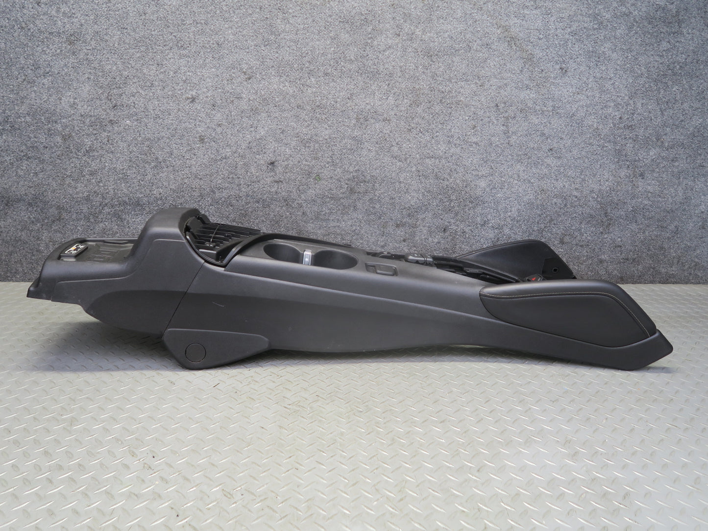 16-18 Chevrolet Camaro SS A/T Center Console Trim Cover Panel w Phone Module OEM