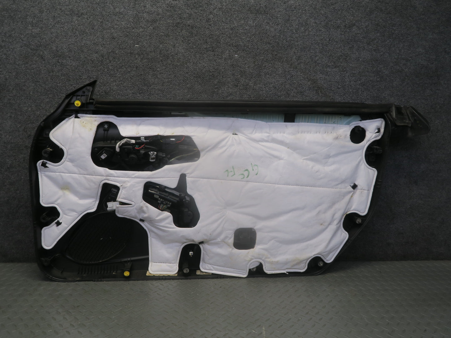 2018 Chevrolet Camaro SS Left Door Interior Trim Cover Panel OEM