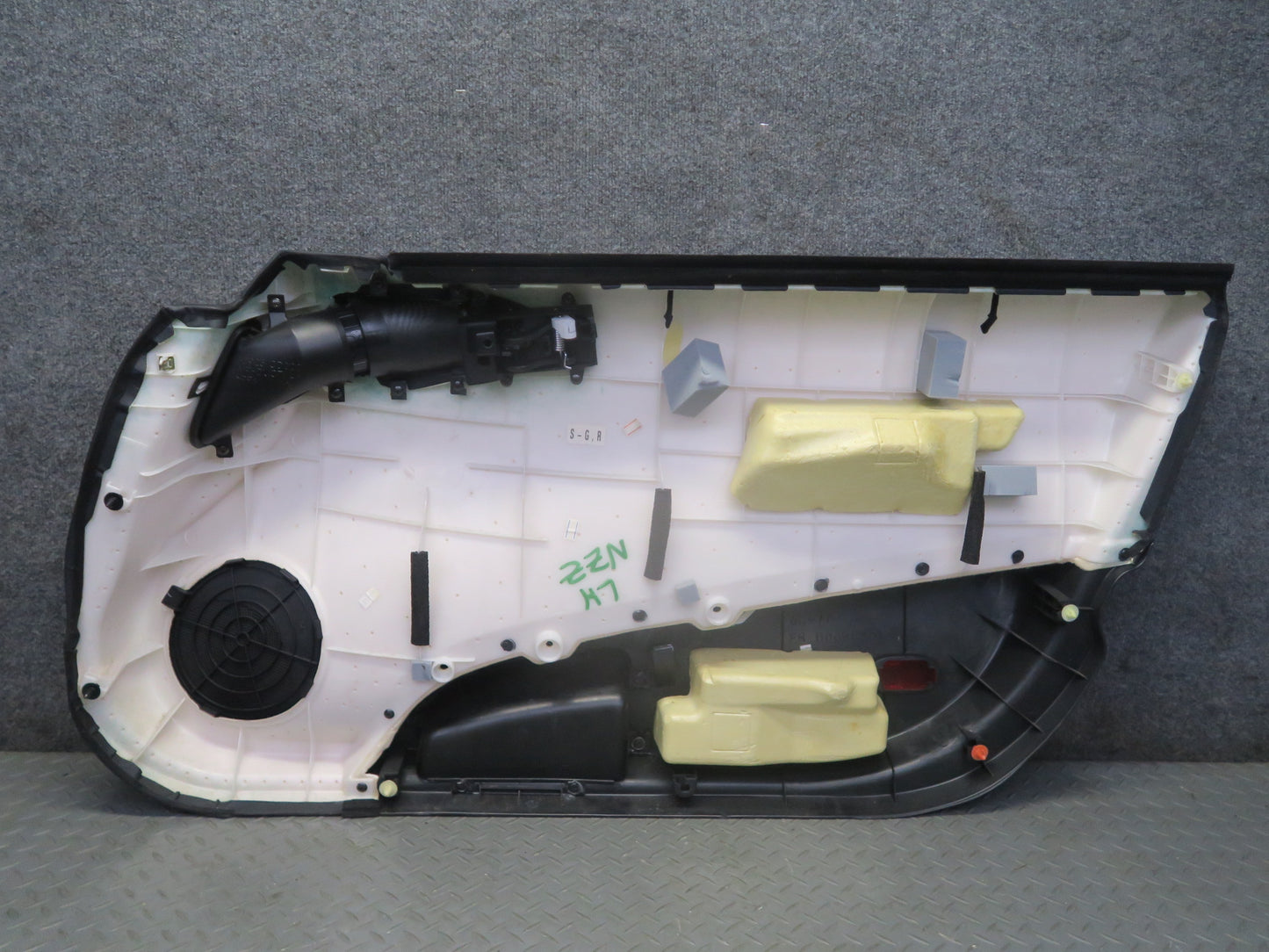 04-05 Nissan Z33 350Z Convertible Left Door Interior Trim Cover Panel Black OEM