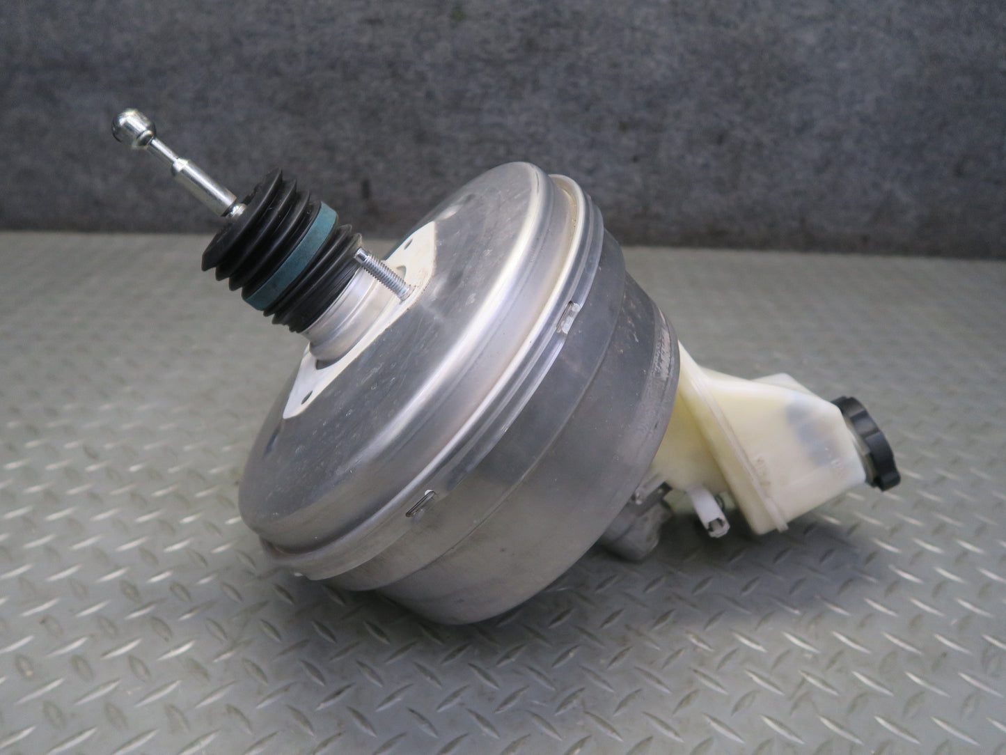 16-24 Chevrolet Camaro SS Power Brake Booster Master Cylinder 23337123 OEM