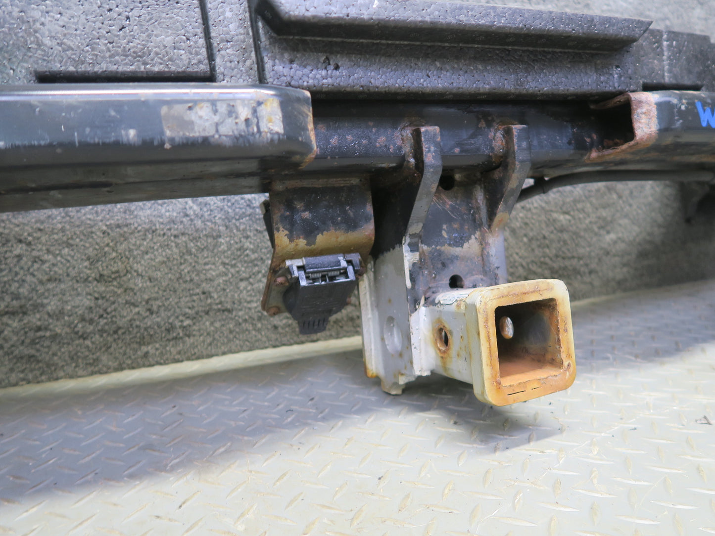 2003-2010 Porsche Cayenne 955 Rear Trailer TOW Towing Hitch 7L5803921H
