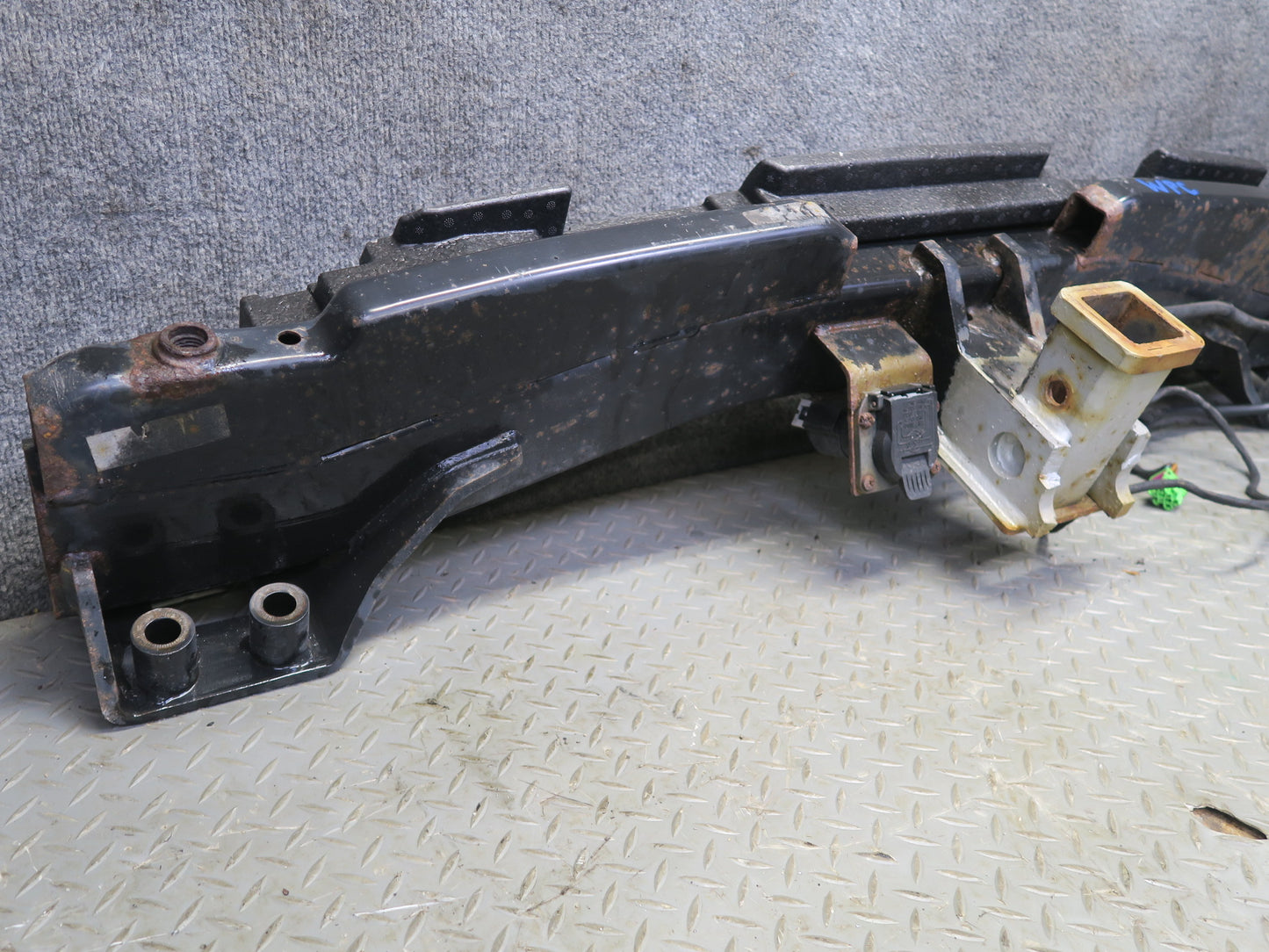 2003-2010 Porsche Cayenne 955 Rear Trailer TOW Towing Hitch 7L5803921H