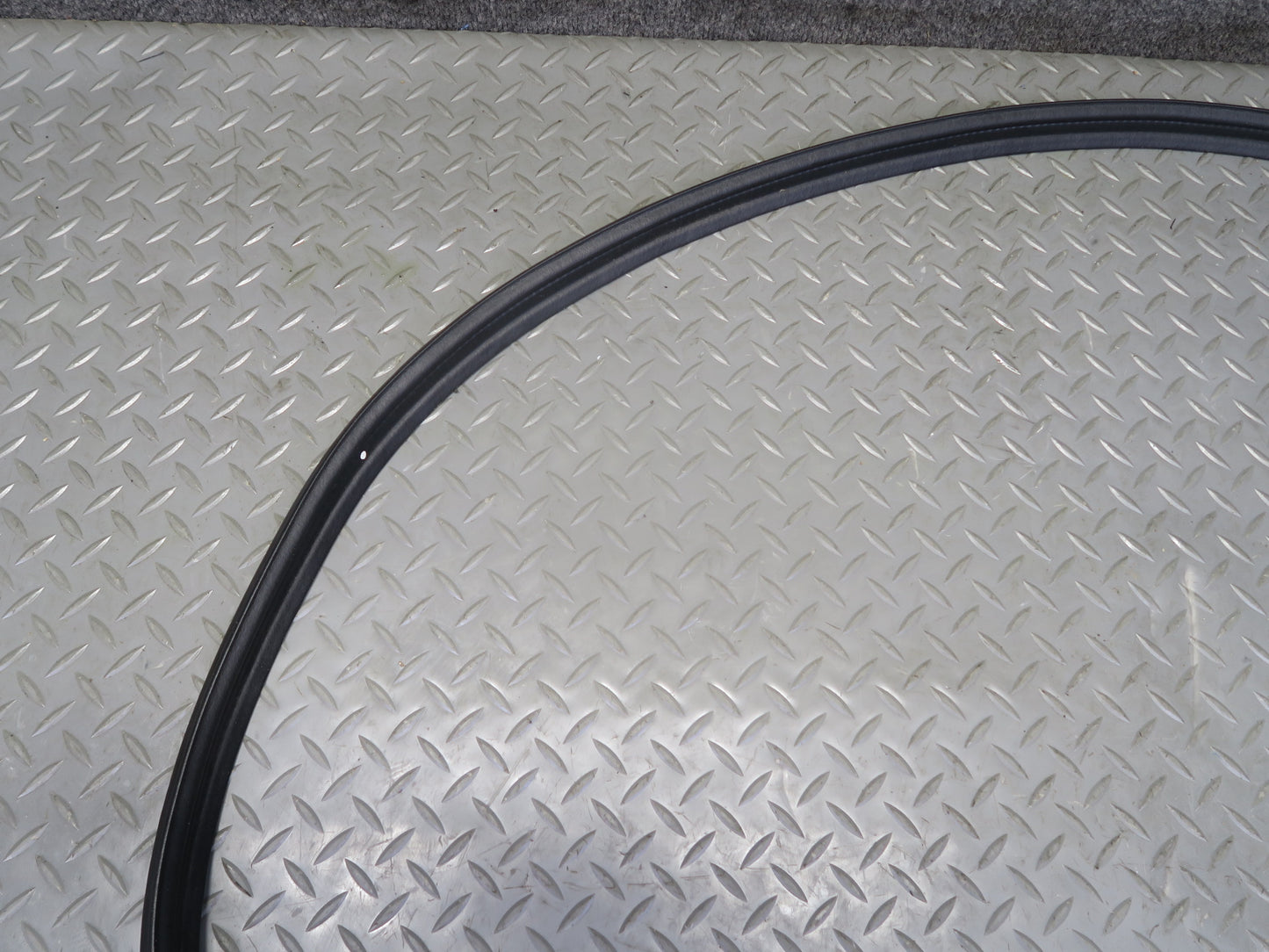 04-09 Nissan 350Z Z33 Convertible Set of 3 Rear Deck Door Weatherstrip Seal OEM