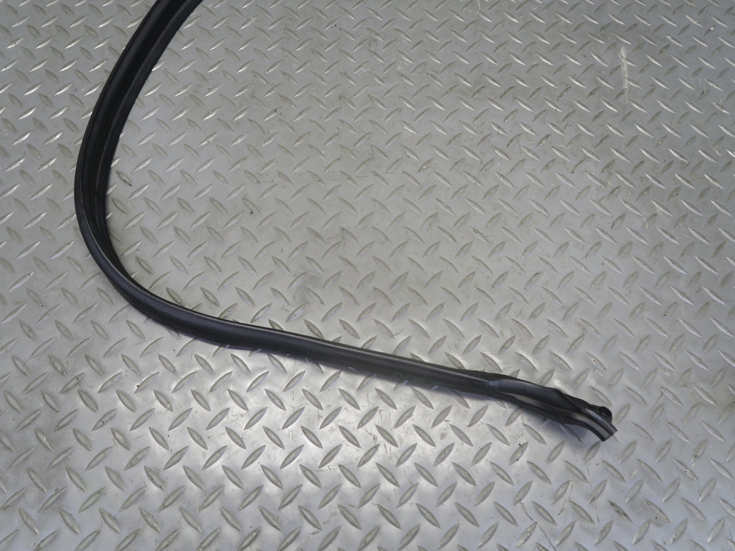 04-09 Nissan 350Z Z33 Convertible Set of 3 Rear Deck Door Weatherstrip Seal OEM