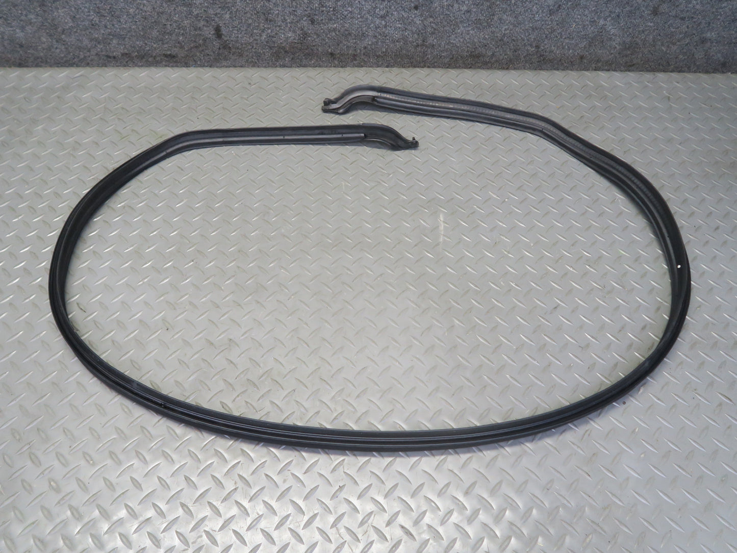 04-09 Nissan 350Z Z33 Convertible Set of 3 Rear Deck Door Weatherstrip Seal OEM