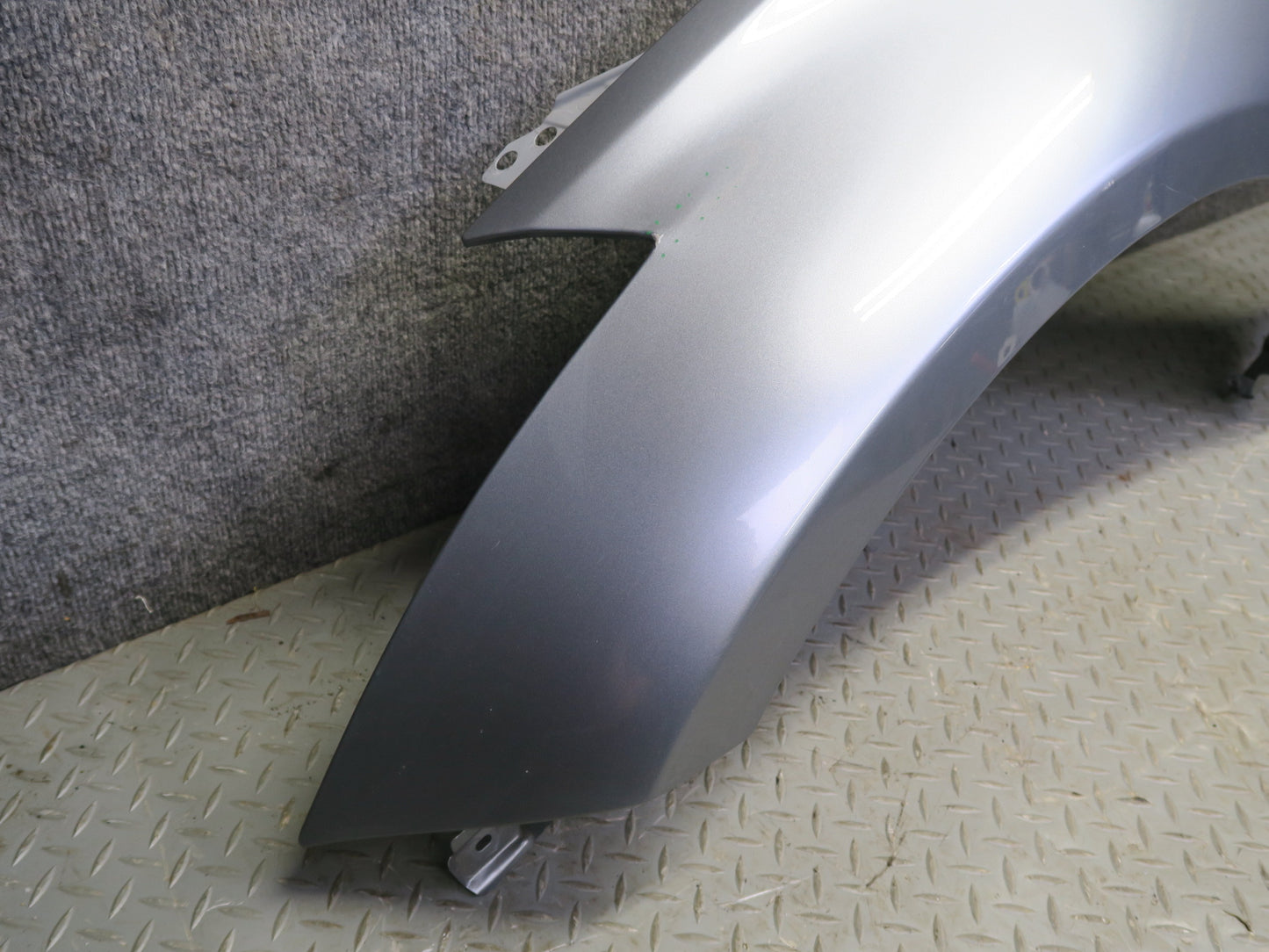 03-06 Nissan Z33 350Z Front Left Fender Shell Cover Panel Silver OEM