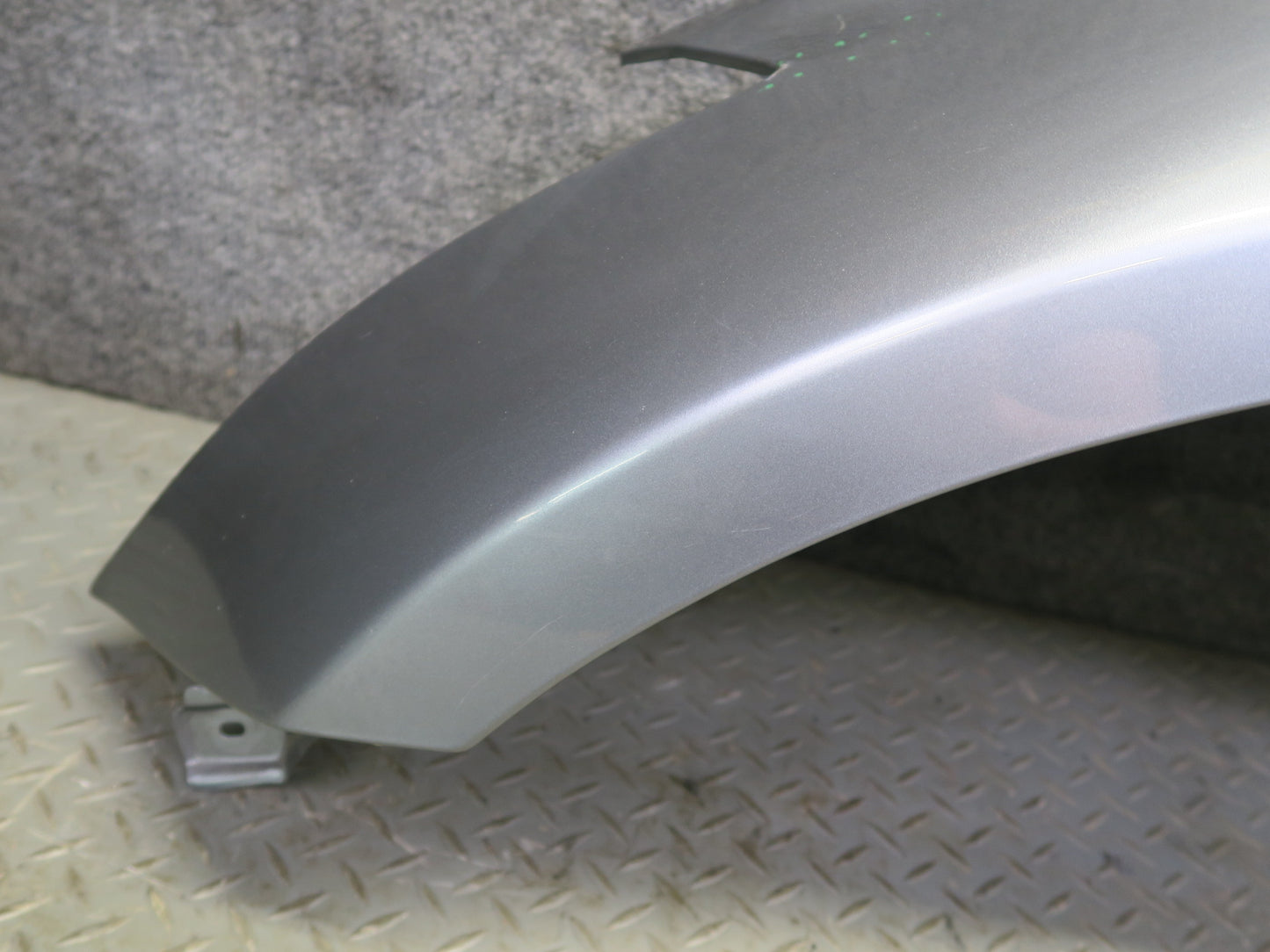 03-06 Nissan Z33 350Z Front Left Fender Shell Cover Panel Silver OEM