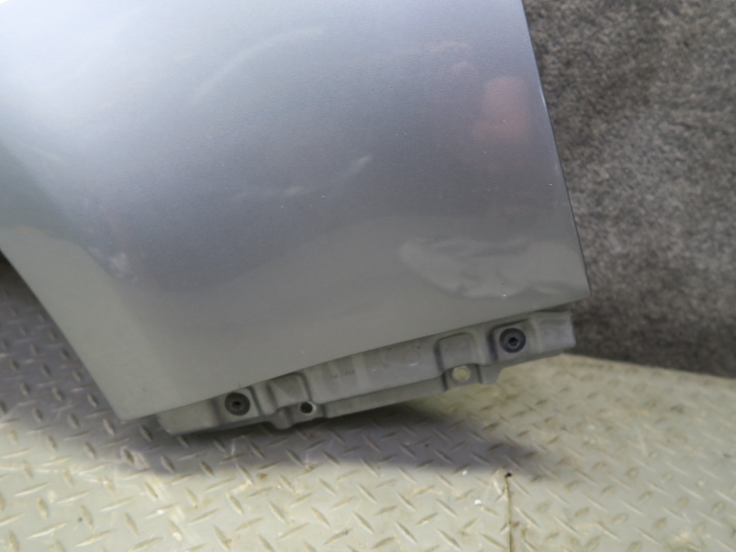 03-06 Nissan Z33 350Z Front Left Fender Shell Cover Panel Silver OEM