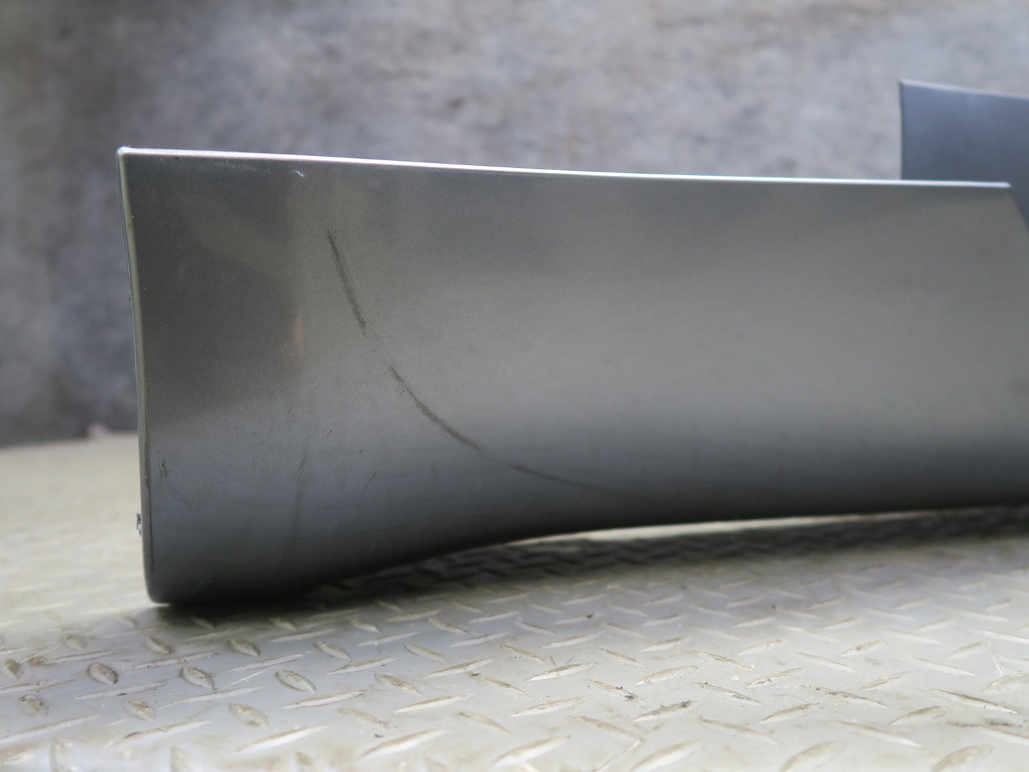 04-06 Nissan 350Z Z33 Convert Left Side Skirt Rocker Panel Molding Silver OEM