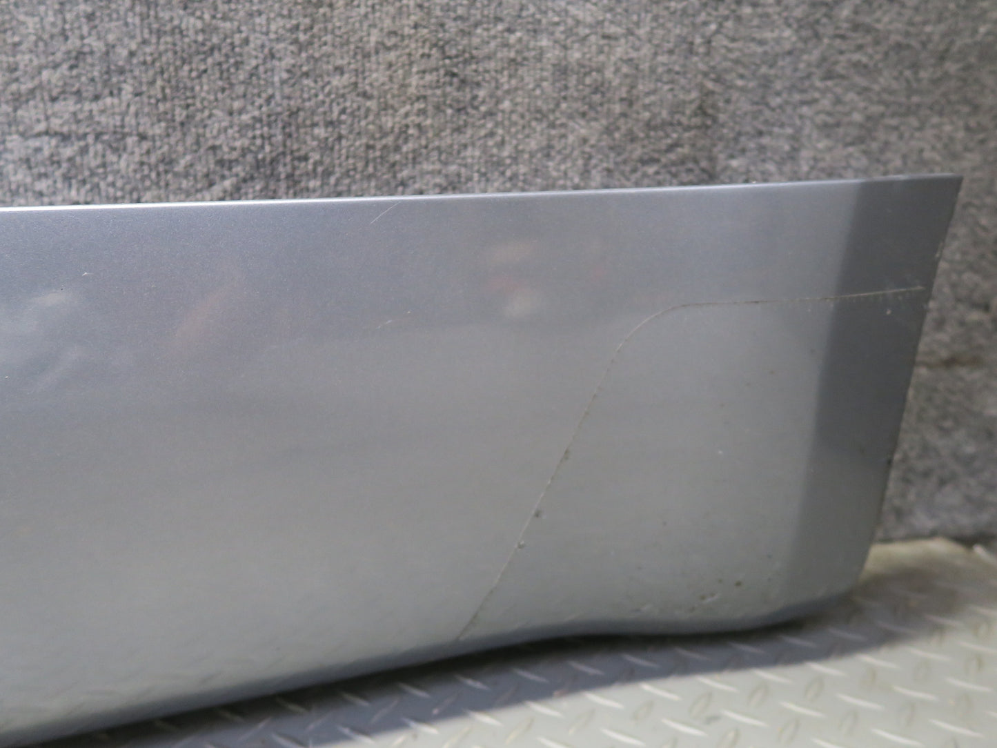 04-06 Nissan 350Z Z33 Convert Left Side Skirt Rocker Panel Molding Silver OEM
