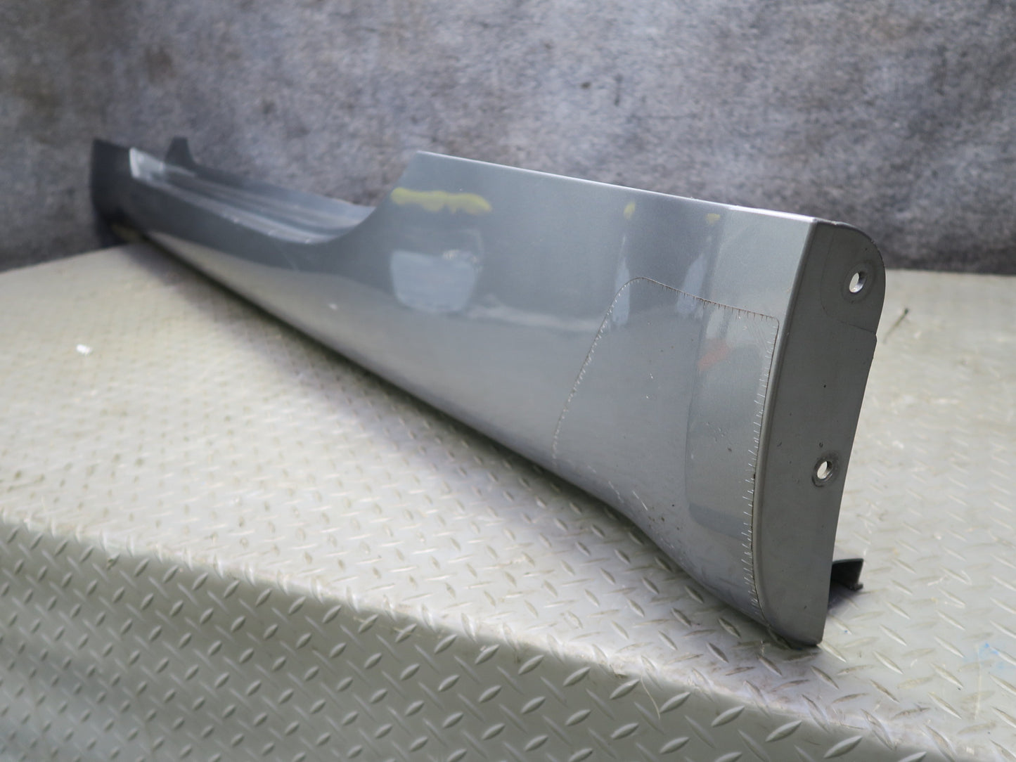 04-06 Nissan 350Z Z33 Convert Left Side Skirt Rocker Panel Molding Silver OEM