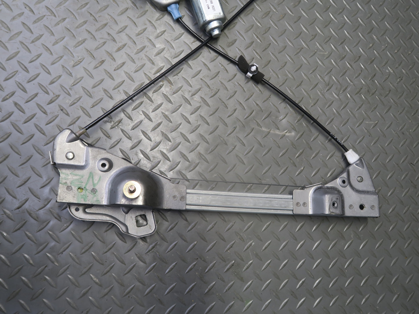 04-09 Nissan 350Z Z33 Convertible Right Pass Door Window Regulator w Motor OEM