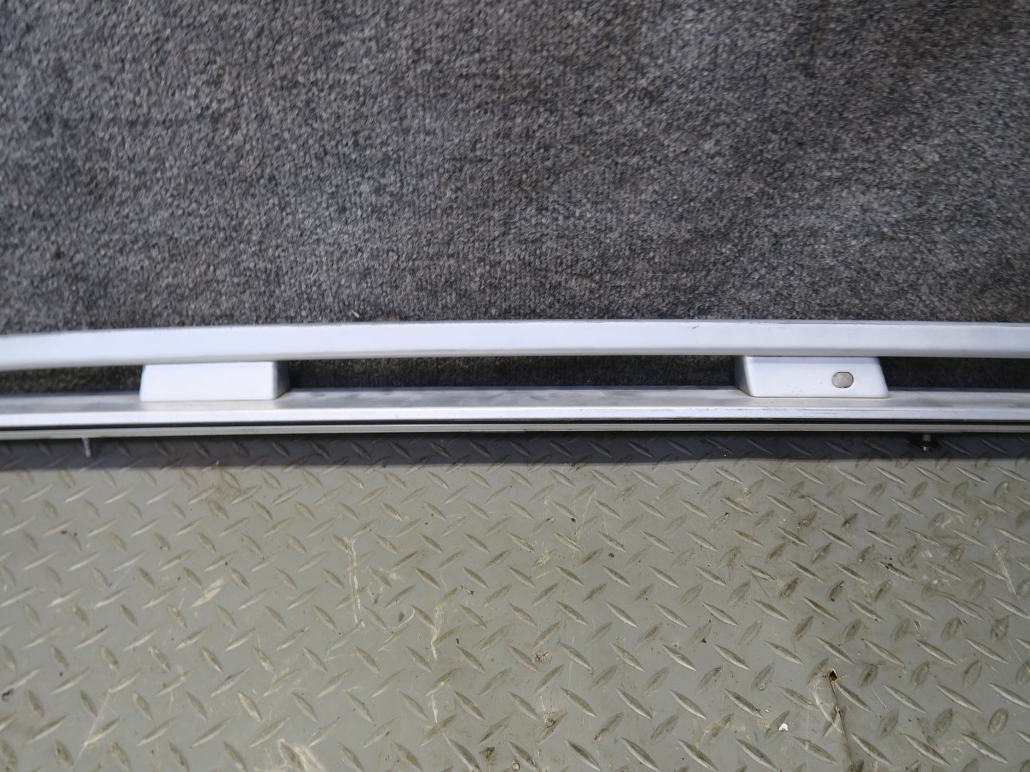 2003-2010 Porsche Cayenne 955 Left & Right Luggage Roof Rack Rail Set of 2