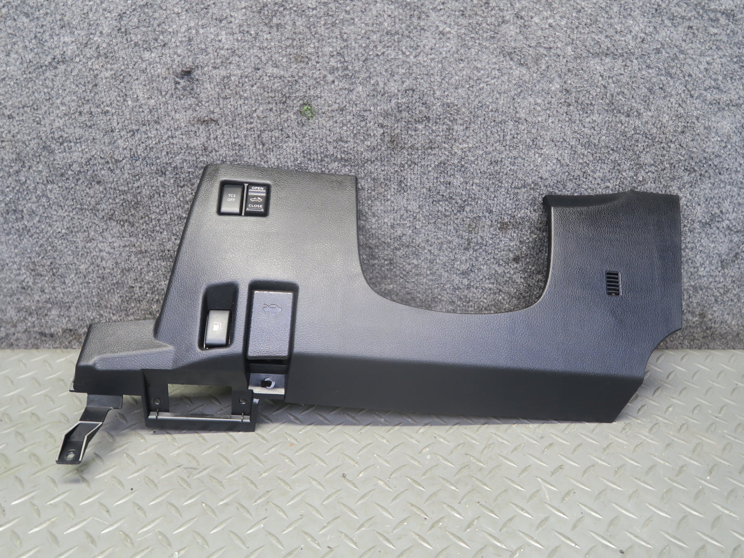 04-06 Nissan 350Z Z33 Convert Left Lower Knee Trim Cover Panel w Switches OEM